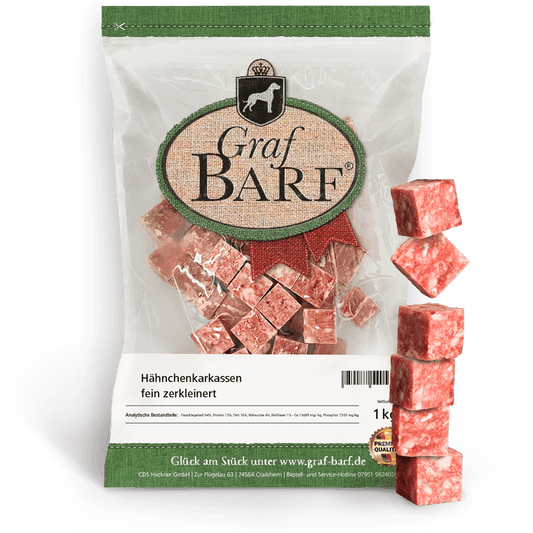 Hähnchenkarkassen, fein zerkleinert 1000g in Würfel - Graf Barf